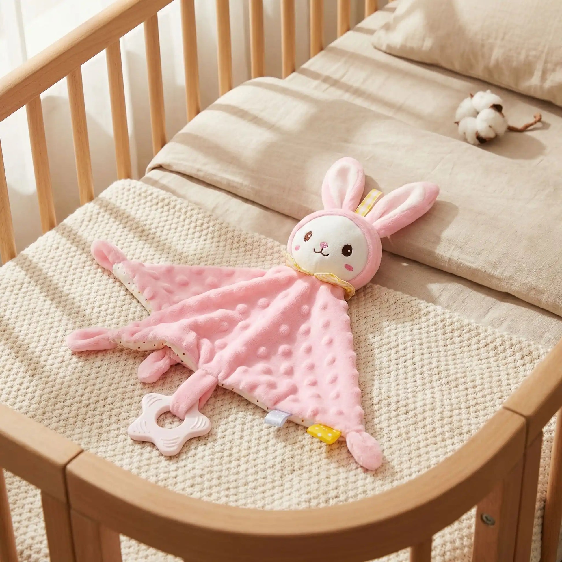 doudou lapin lit rose