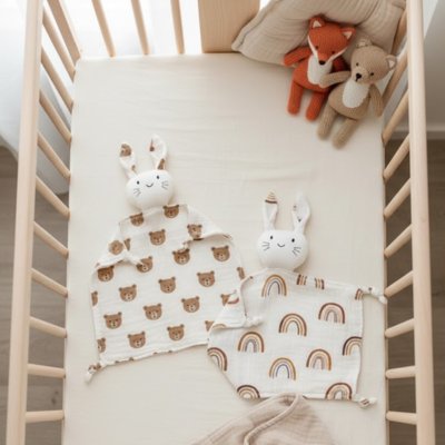 Doudou lapin ourson arc en ciel