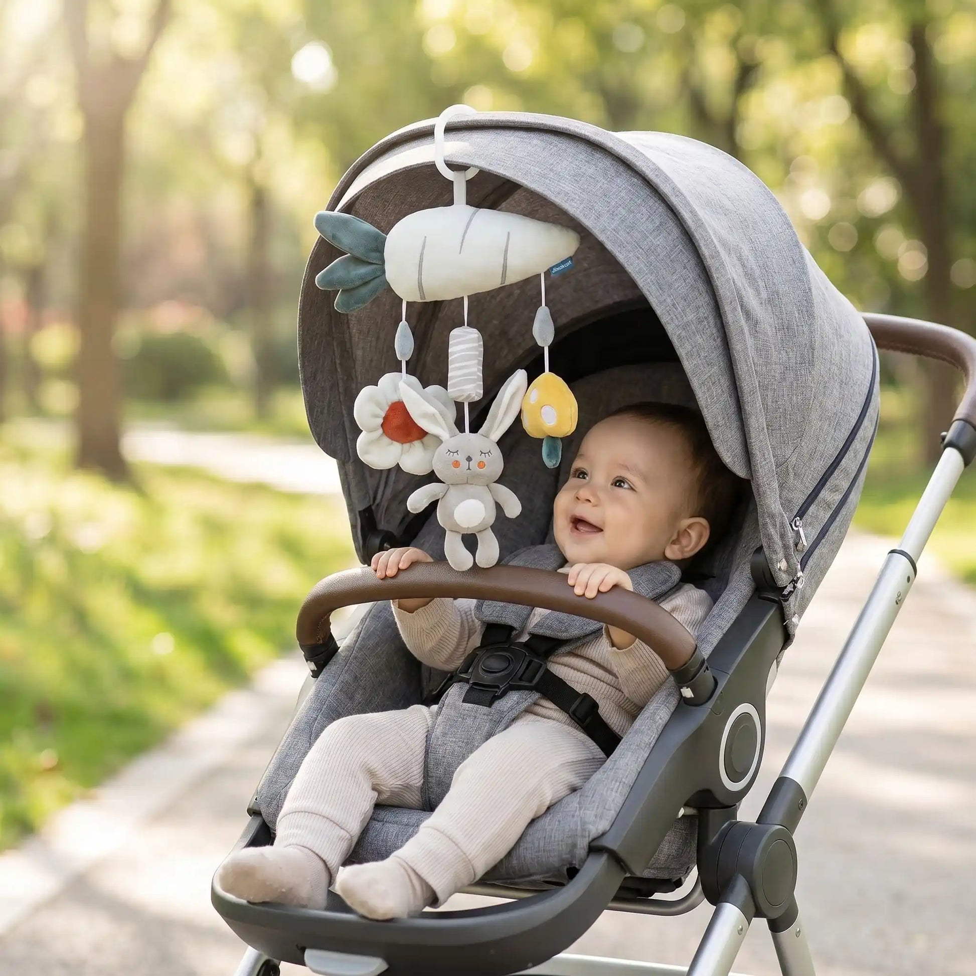jouet pour bebe suspendu pousette gris
