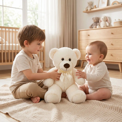 ours en peluche frere assis bebe