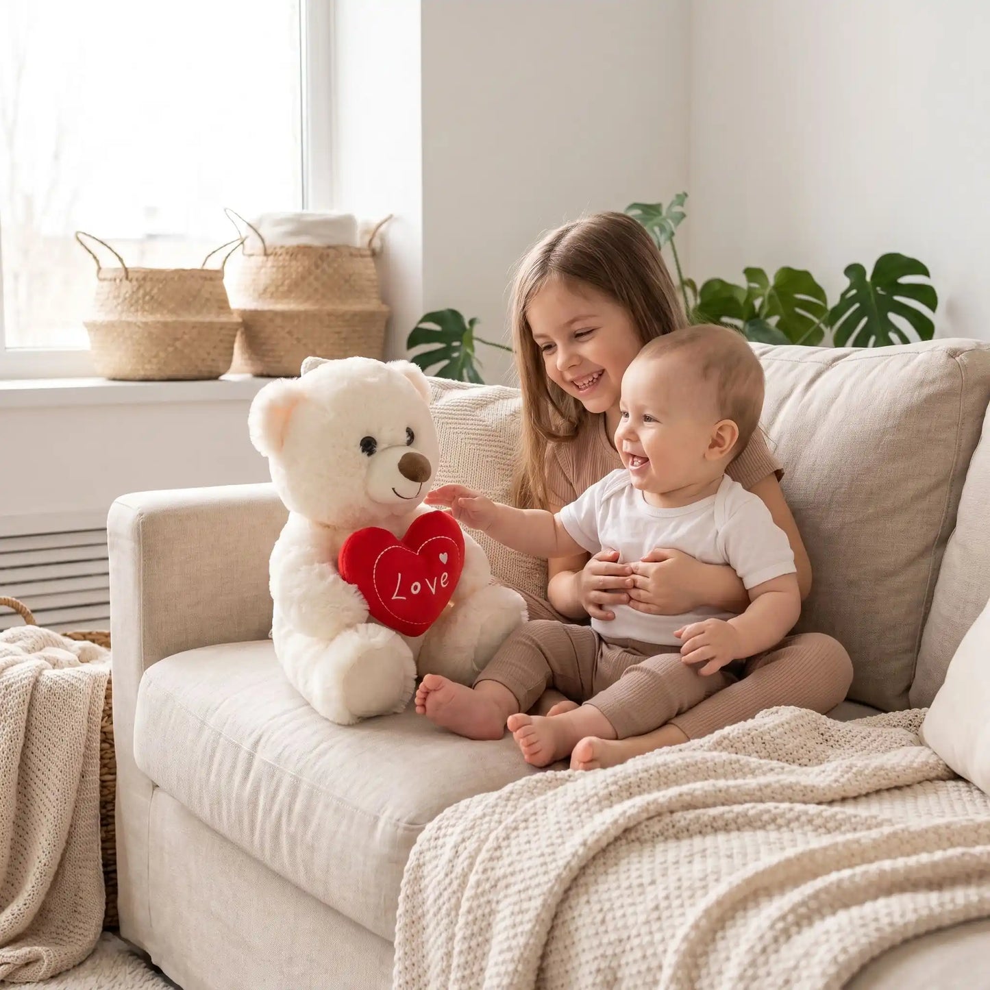 ours jouet douceur soeur joue bebe blanc coeur rouge