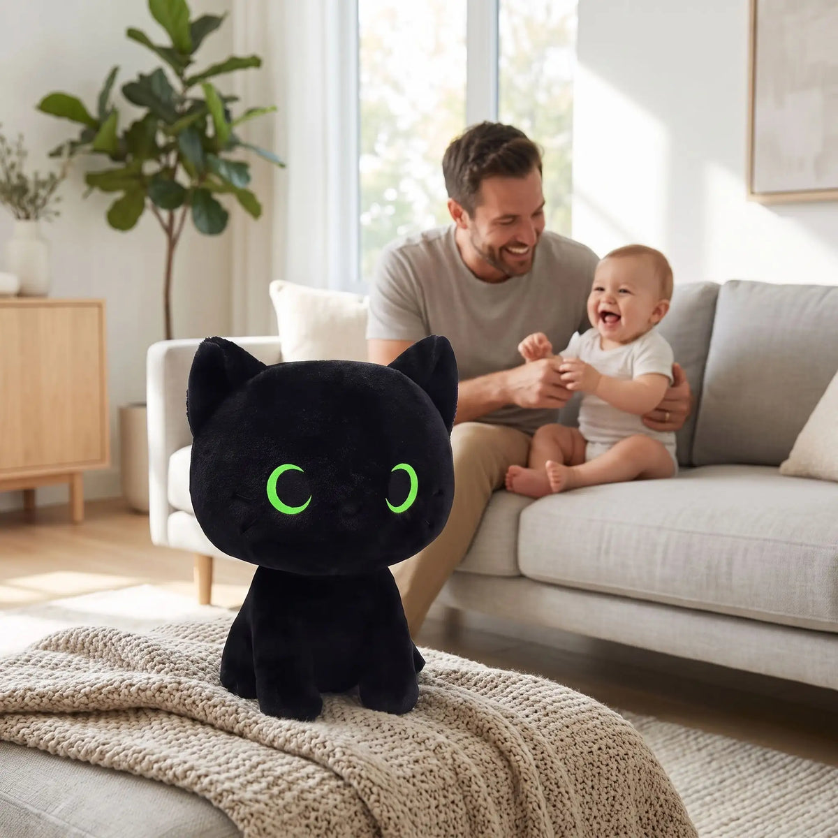 peluche chat noir eveil papa joue bebe noir