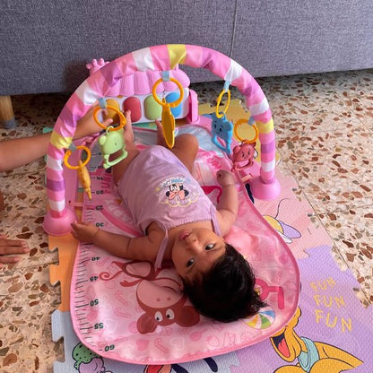 tapis d eveil bebe fille dos joue